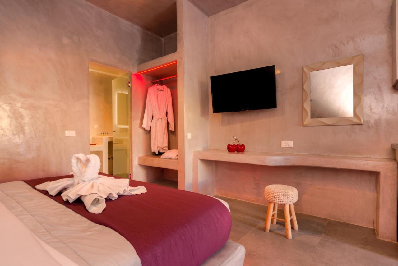 The Muses Of Santorini Private Jacuzzi Suites Vóthon Exteriér fotografie