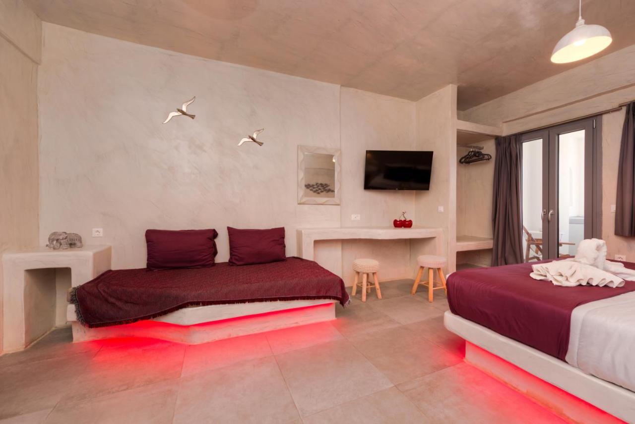 The Muses Of Santorini Private Jacuzzi Suites Vóthon Exteriér fotografie