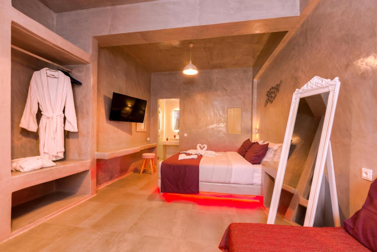The Muses Of Santorini Private Jacuzzi Suites Vóthon Exteriér fotografie