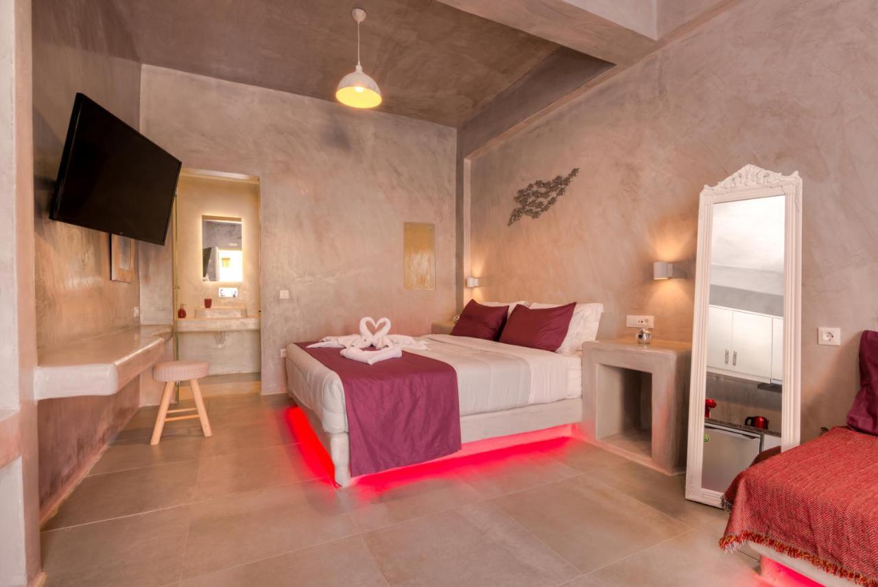 The Muses Of Santorini Private Jacuzzi Suites Vóthon Exteriér fotografie