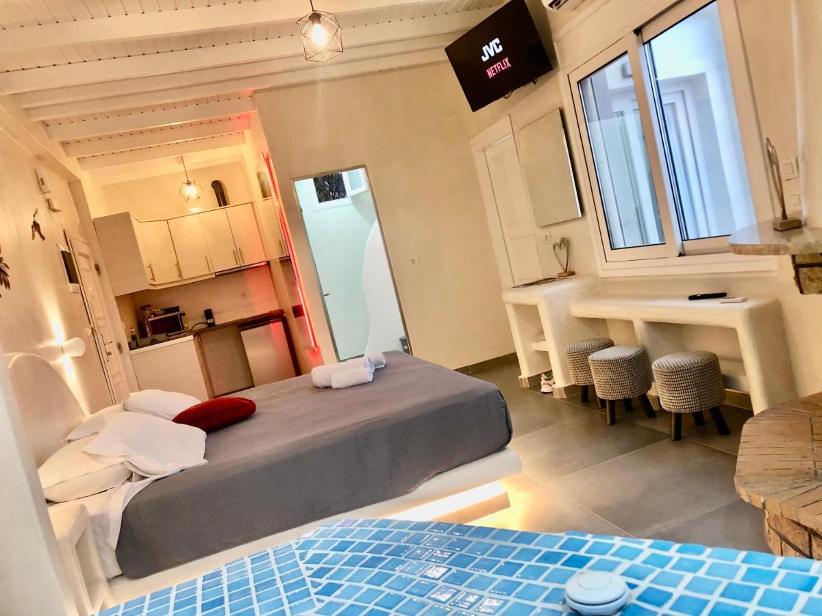The Muses Of Santorini Private Jacuzzi Suites Vóthon Exteriér fotografie