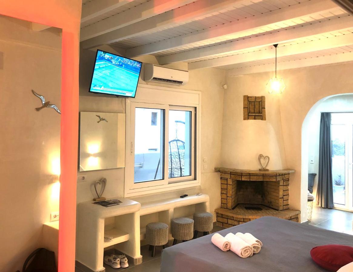 The Muses Of Santorini Private Jacuzzi Suites Vóthon Exteriér fotografie
