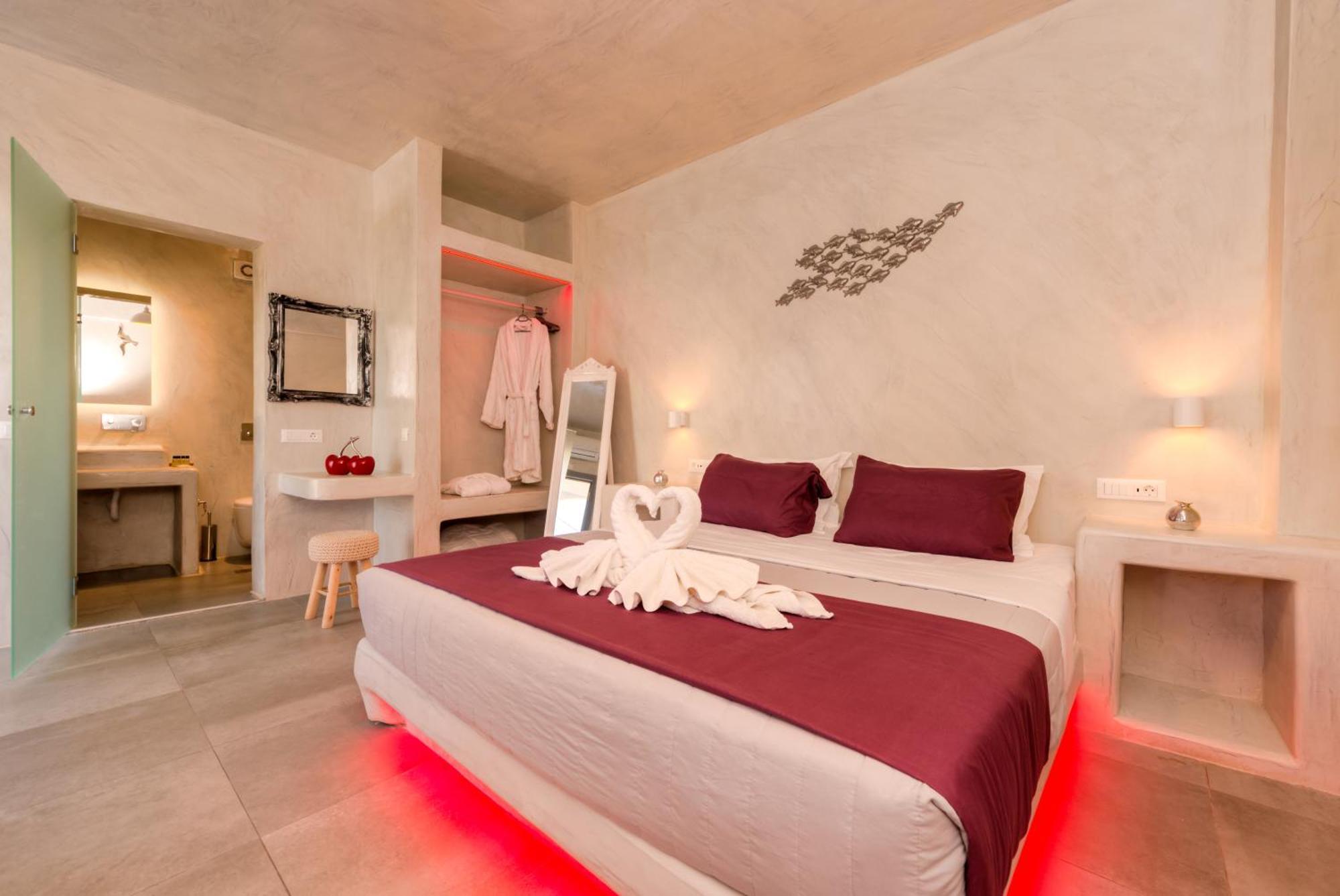 The Muses Of Santorini Private Jacuzzi Suites Vóthon Exteriér fotografie